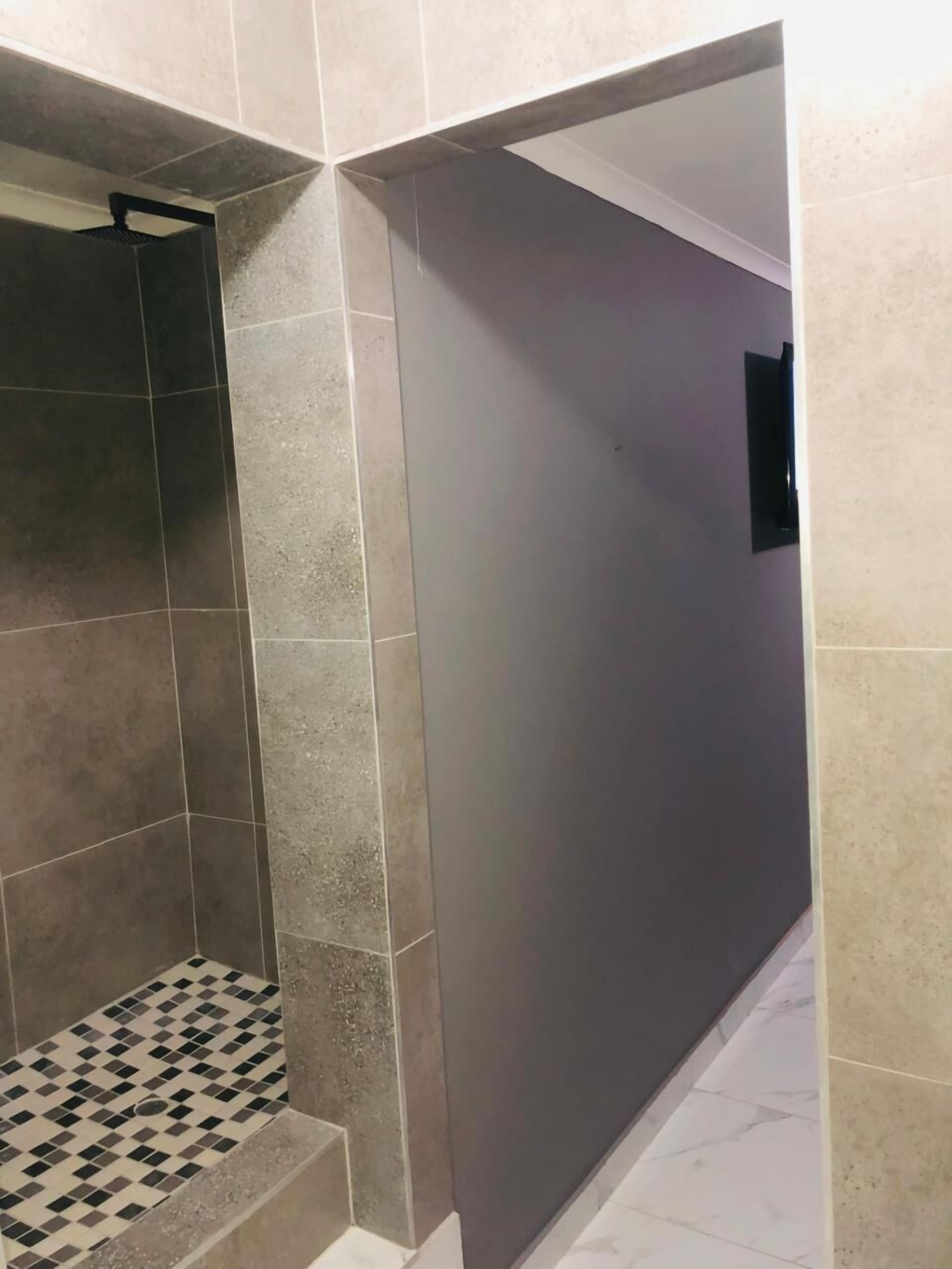 Quarto casal, varanda | Banheiro