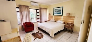 Chambre Double, patio