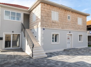 Appartement (Three Bedroom Apartment Kurte with Ga) | Exterieur