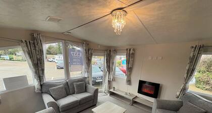 Caravan 941