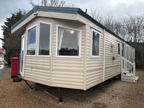 Cottage | Exterior detail - Caravan 941 (Clacton-on-Sea)