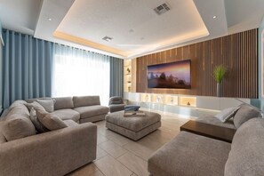 Smart TV, video games, stereo