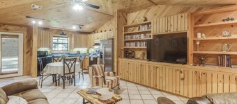 2 Bedroom 1 Bath Home in Perkinston, Ms with WiFi, AC, and peace and quiet.