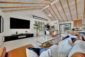 Smart TV, table tennis, books - Sport and Wellness Getaways (Bradenton)