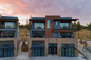 House (5 Bedrooms) | Front of property - 2 Units Minutes to Old Bend, Deck + Hot Tub 1204 Skyline Ranch by Avantstay (Bend)