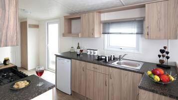 Cottage | Private kitchen | Cookware/dishes/utensils