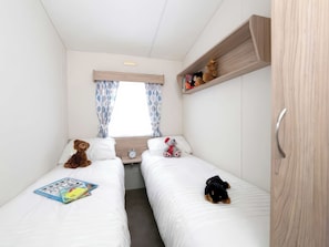 3 bedrooms, individually decorated, individually furnished, free WiFi