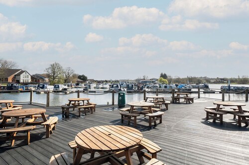 Nature's Nook - Billing Aquadrome