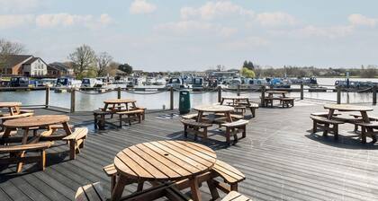 Nature's Nook - Billing Aquadrome