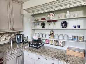 Interior - Charming lakefront 3BR 3BA house w/ EV chg in heart of Mt. Dora. Nature abounds. (Mount Dora)