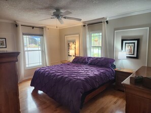 3 soverom, skrivebord, wi-fi (inkludert) og sengetøy