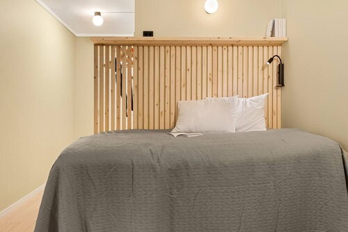 Fresh studio apartment, a short walk from Bryggen