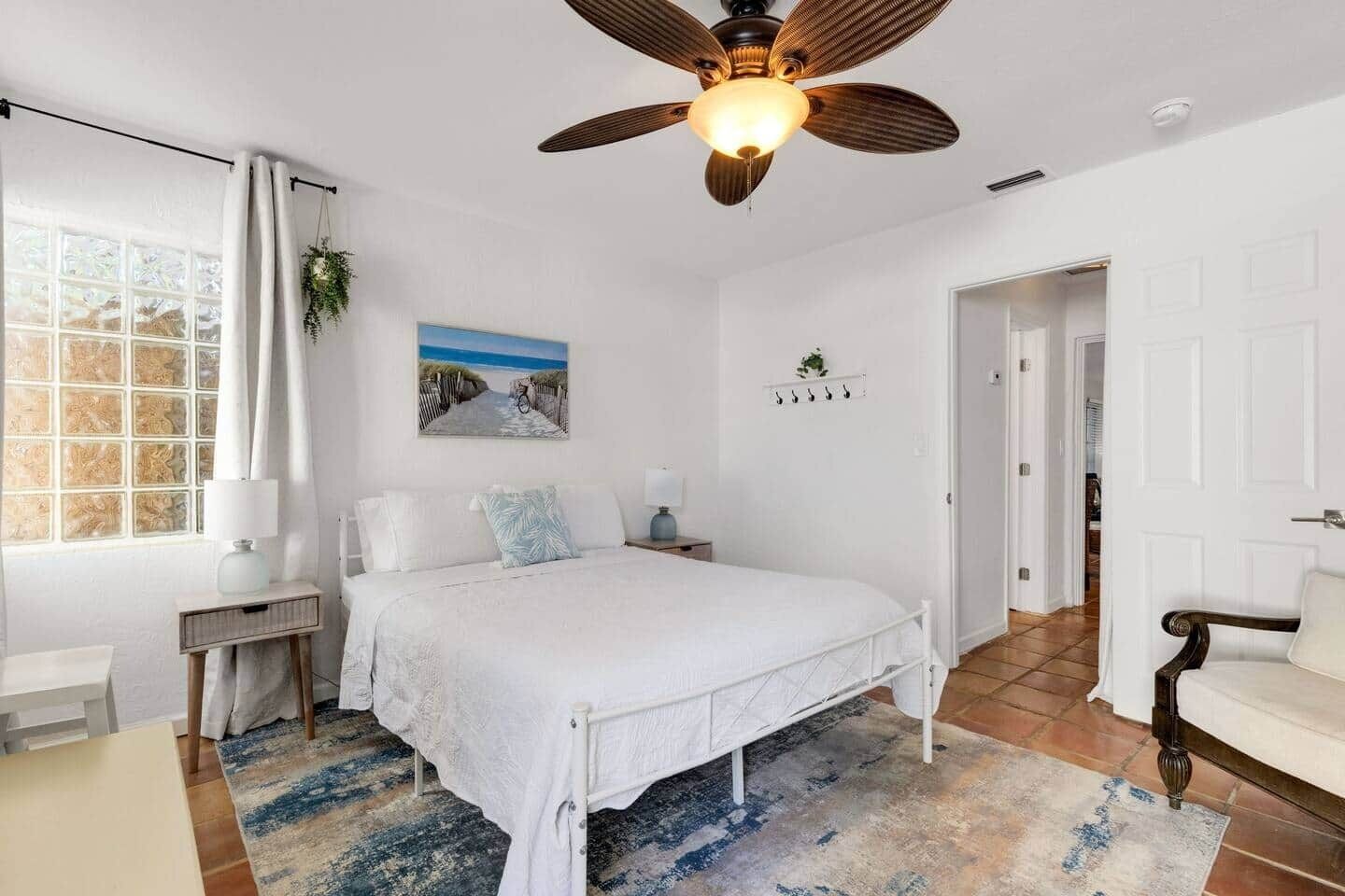 2 chambres, fer et planche à repasser, lit parapluie, Wi-Fi gratuit