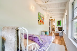 3 Schlafzimmer, Schreibtisch, Bügeleisen/Bügelbrett, Internetzugang