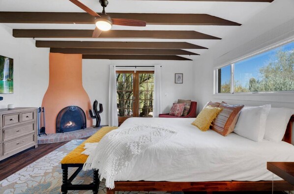 3 quartos, ferros/tábuas de passar roupa, Wi-Fi, roupa de cama