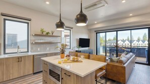 Interior - 2 Units Minutes to Downtown Bend Hot Tub 1208 Skyline Ranch by Avantstay (Bend)