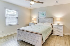 2 chambres, fer et planche à repasser, Wi-Fi, draps fournis