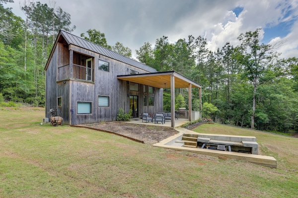 Burkeville Vacation Rental | 2BA | 1BA | 1,000 Sq Ft | 1 Small Step to Enter