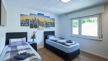 Een strijkplank/strijkijzer