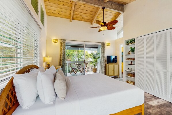 3 bedrooms, internet, bed sheets