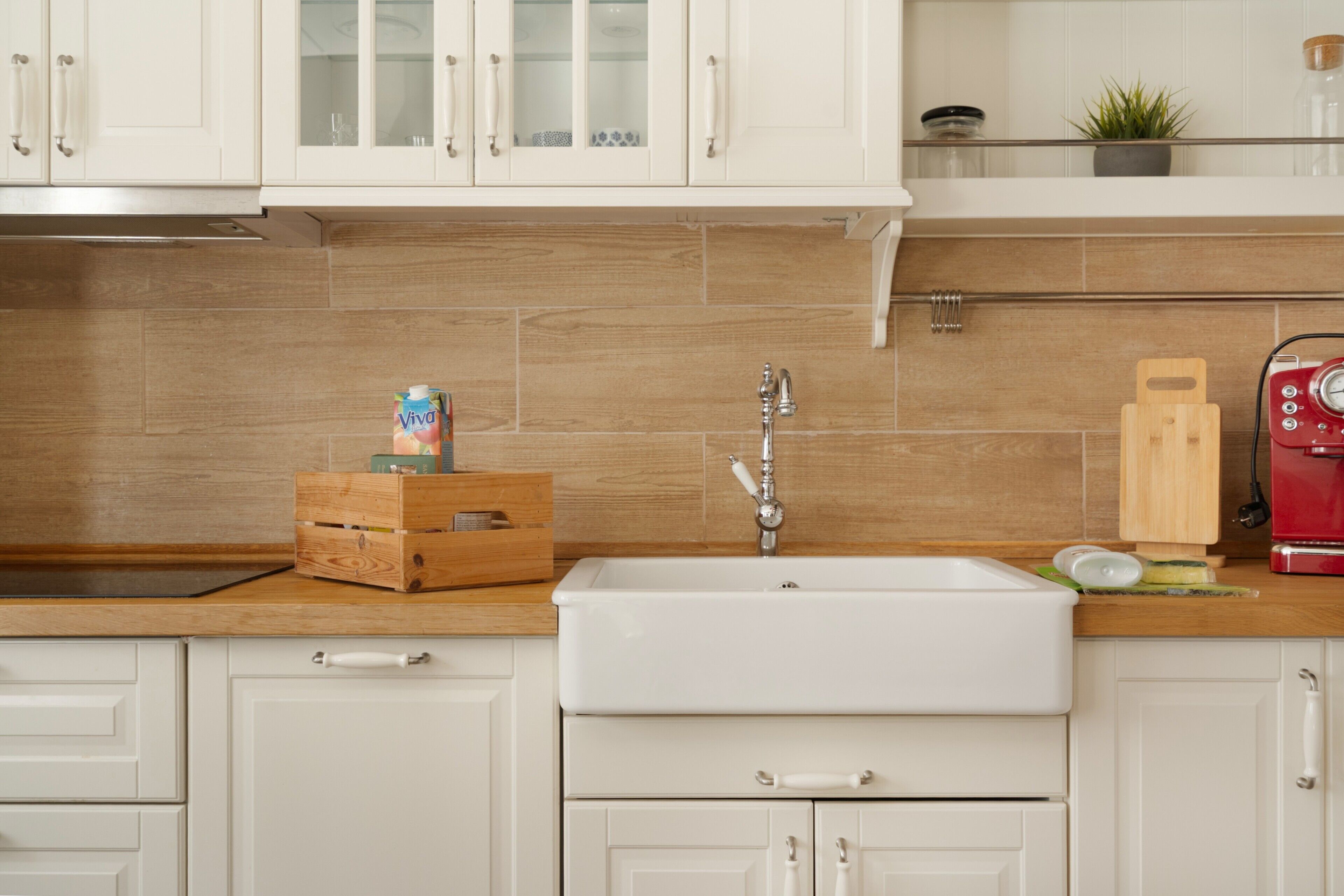 Frigorífic, microones, forn i placa de cuina 