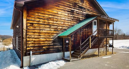 Stay on 80 acres close to Lake George w/shared pool, stables, bbq, RV parking