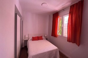 Iron/ironing board