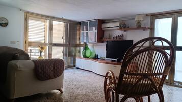 TV