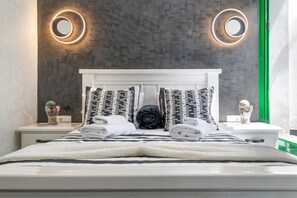 2 makuuhuonetta, silitysrauta/-lauta, ilmainen Wi-Fi, vuodevaatteet