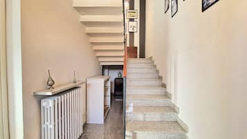 Ferienhaus, Balkon, Talblick | Wohnbereich