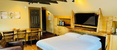 2 slaapkamers, een strijkplank/strijkijzer, gratis wifi, beddengoed