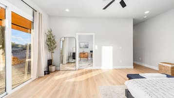3 bedrooms, desk, iron/ironing board, WiFi