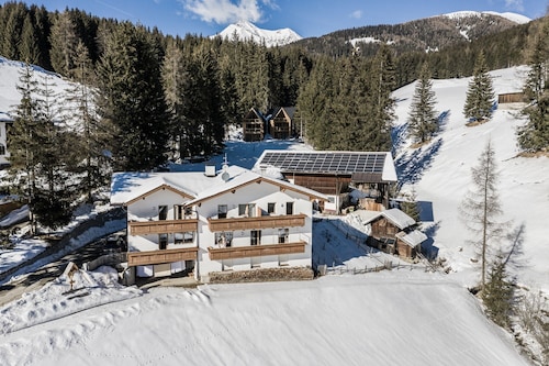 Apartment 'Obermüllerhof 2' with Mountain View, Shared Garden and Wi-Fi