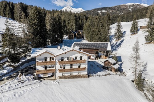 Apartment 'Obermüllerhof 2' with Mountain View, Shared Garden and Wi-Fi