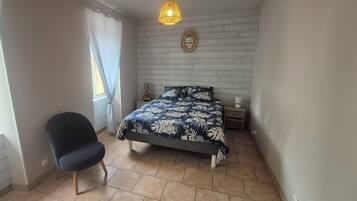 3 chambres, fer et planche Ă repasser, Wi-Fi, draps fournis