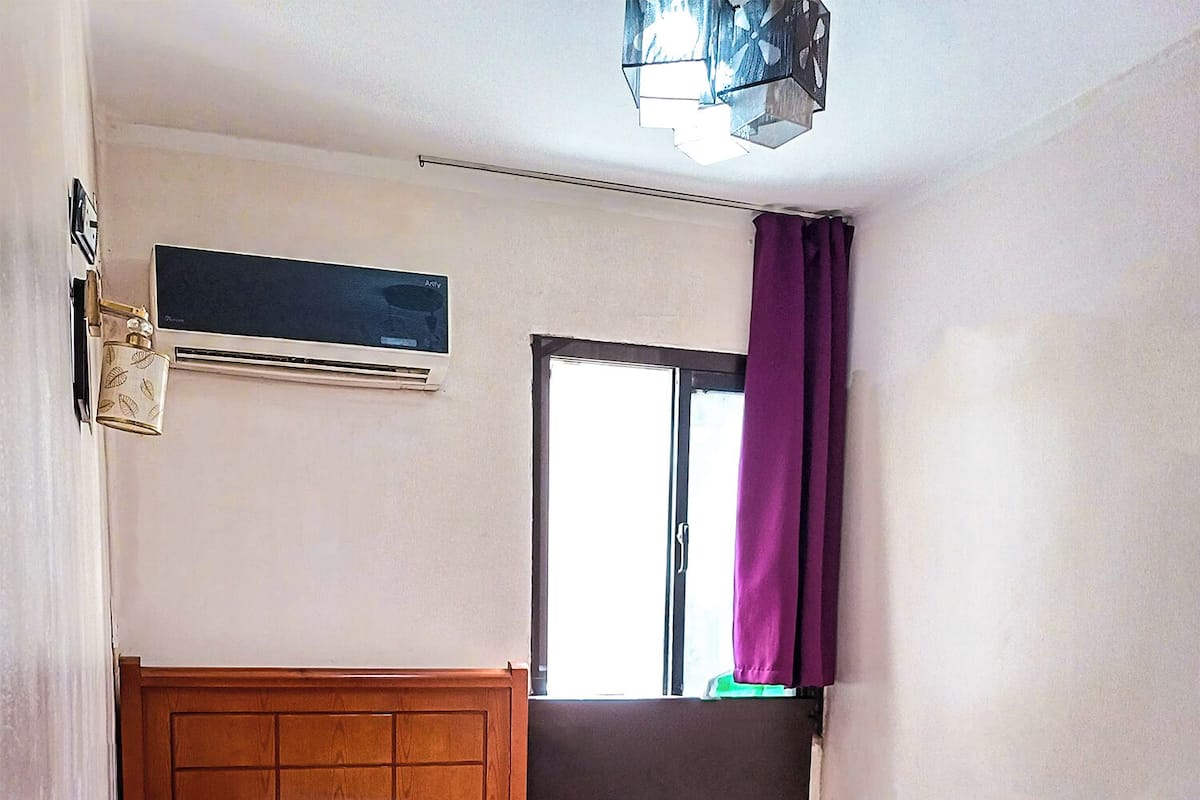 Habitación individual económica | Decoración personalizada, wifi gratis y ropa de cama