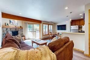 TV, fireplace, DVD player, video library