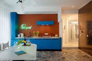 Dining - Apartment 'Farella' with Mountain View, Wi-Fi and Air Conditioning (Pompei)