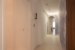 Interior - Apartment 'Farella' with Mountain View, Wi-Fi and Air Conditioning (Pompei)