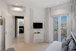 1 quarto, Wi-Fi de cortesia, roupa de cama