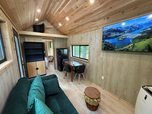 58-inch Smart TV with digital channels - Sasquatch Farm (South Pittsburg)