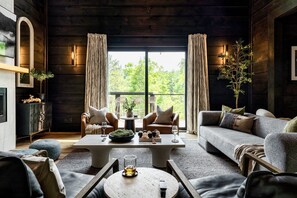 Smart-TV, Kamin, Tischfußball, Tischtennisplatte