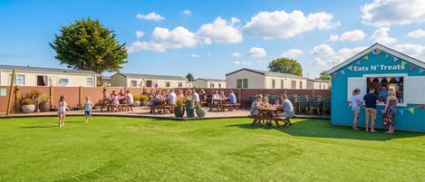 คอทเทจ | รับประทานอาหารกลางแจ้ง