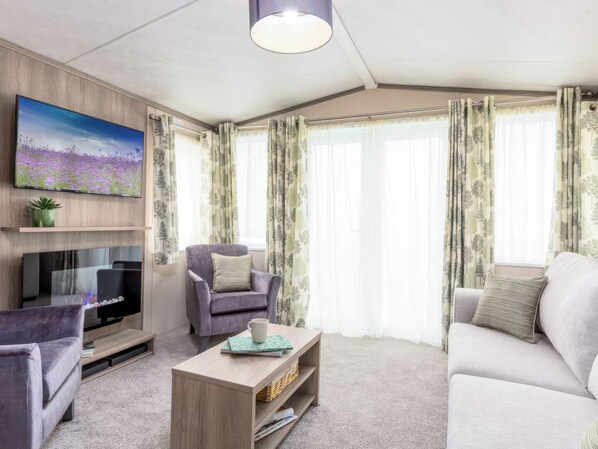 Living area - Sandy Shores - Hayling Island (Hayling Island)