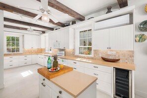 Micro-ondas, fogão, cooktop, lava-louças