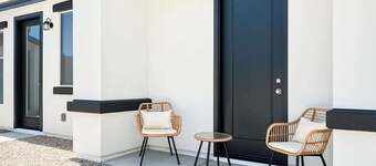 Spacious 2BR | 3Bd | 70" Smart TV | 2Bath