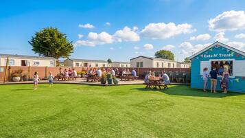 Cottage | Outdoor dining