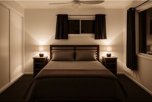 3 dormitorios, tabla de planchar con plancha, wifi gratis y ropa de cama