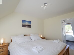 3 عدّة غرف نوم وبديكورات فريدة لكل غرفة وطراز فريد لكل وحدة