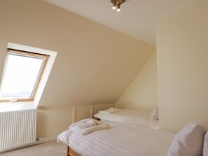 3 bedrooms, individually decorated, individually furnished, free WiFi - Calmdale (Achnasheen)